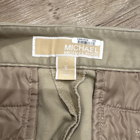 Michael Kors Shorts - Picture 3 of 3